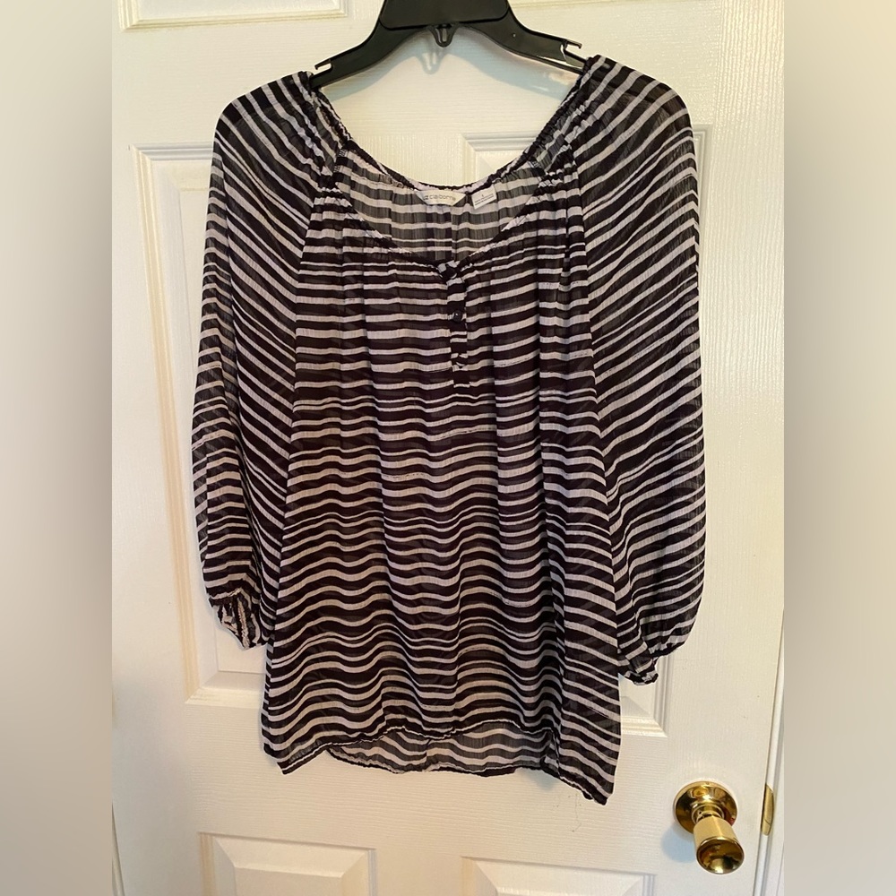 Deep navy/white striped blouse from Liz Claiborne. Size L